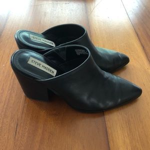 Steve Madden Black Leather Savina Mule (8US)